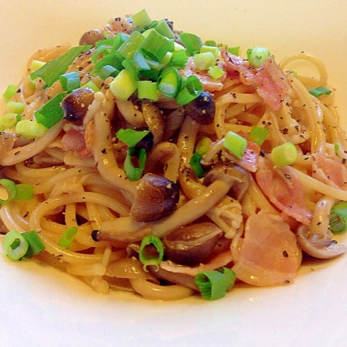 しめじとエノキのバター醤油パスタ レシピ 作り方 By みーすけ5481 楽天レシピ